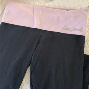 Victoria’s Secret Pink leggings